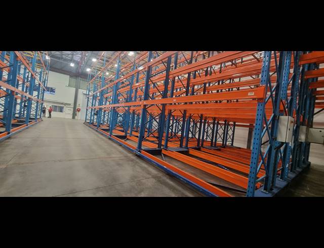 4,209M² WAREHOUSE TO LET IN AIRPORT INDUSTRIA